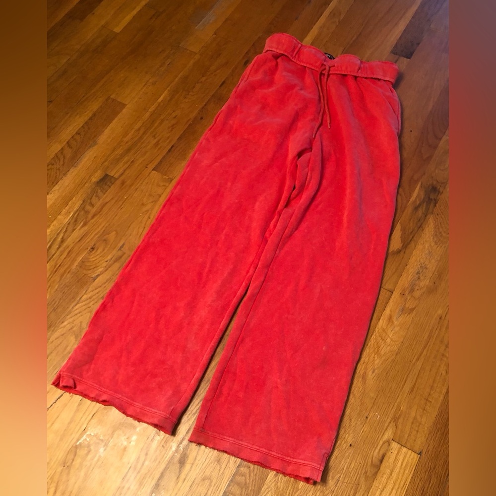 🔥WIDE LEG SWEATS🔥